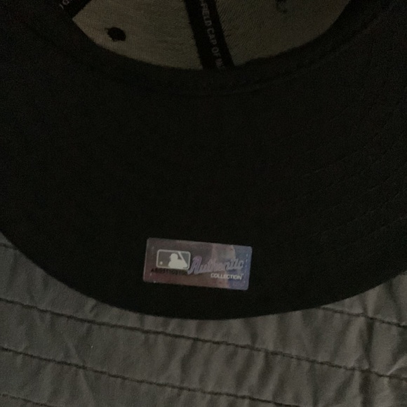 New Era CLEVELAND Indians 59Fifty Cap 7 3/4 - Picture 5 of 8